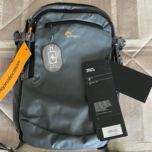 NWT💫 Lowepro HighLine BP 300 AW Travel Backpack